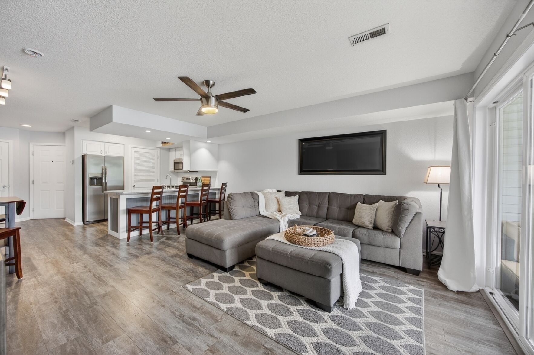 https://www.lakeexpo.com/real_estate/which-condo-fits-your-lifestyle-check-out-these-5-around-lake-of-the-ozarks/article_e93f88b5-b291-4994-ab1e-89f592d4afab.html