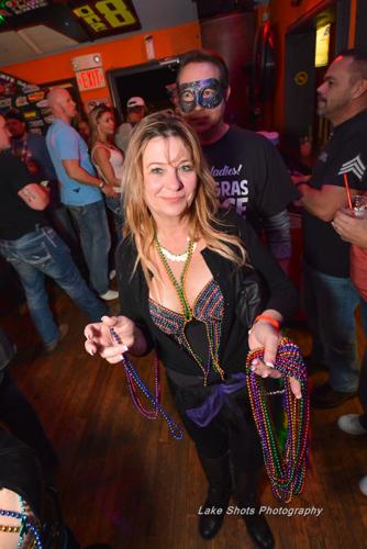 MardiGrasPubCrawl 2017 111.jpg