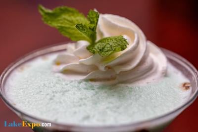Lake Of The Ozarks Fine Dining & Live Music Hotspot! Discover The Encore Lakeside Grill
