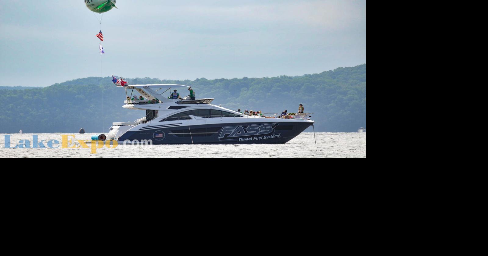 Lake of the Ozarks Shootout Boat Races Day 2 [Sara Halverson Gallery
