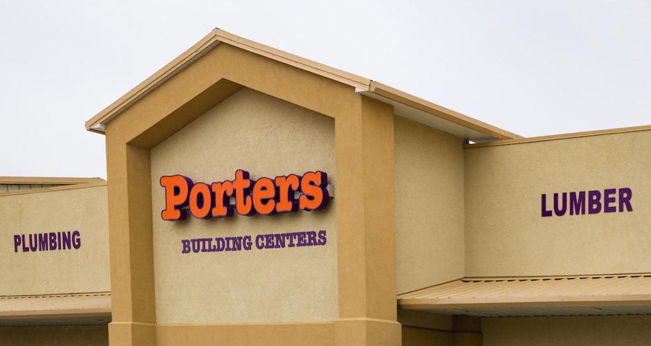 Grand Opening! Hallmark Launches At Porters Just In Time For Holiday