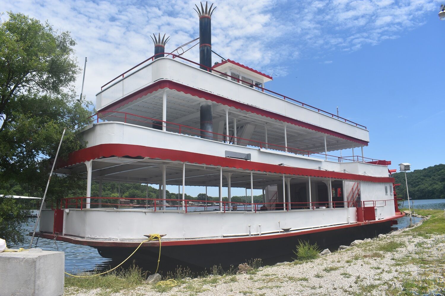 Tom Sawyer Paddlewheeler Iconic Boat On Lake Of The Ozarks Floats