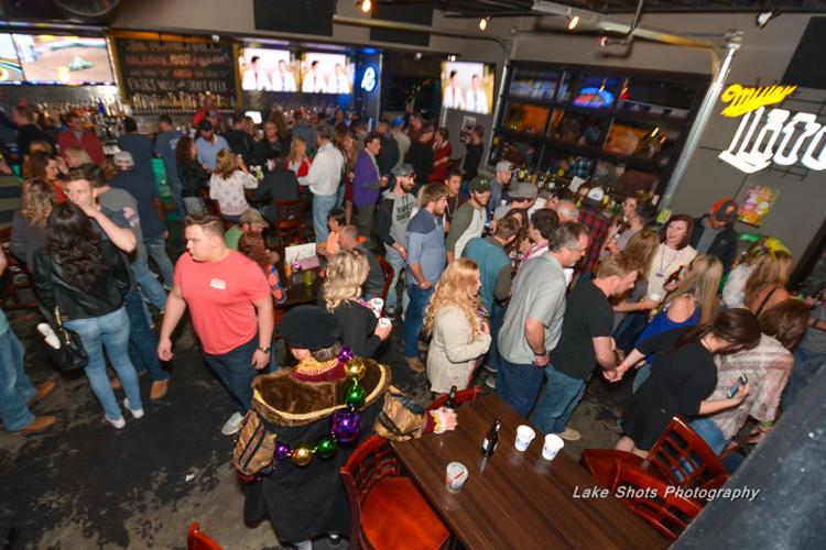MardiGrasPubCrawl 2017 144.jpg