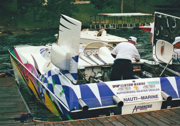 2000 Shootout - Nauti Marine at Docks