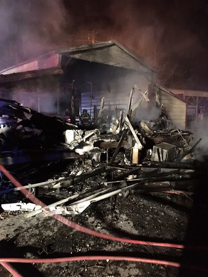 Fire At Lake Of The Ozarks Red Oak Resort Destroys 1 Building, 3 RVs