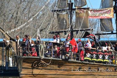 Release The Kraken Jolly Rogers Launches Seafood Oyster Bar Lake Of The Ozarks News Lakeexpo Com