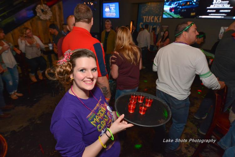 MardiGrasPubCrawl 2017 160.jpg