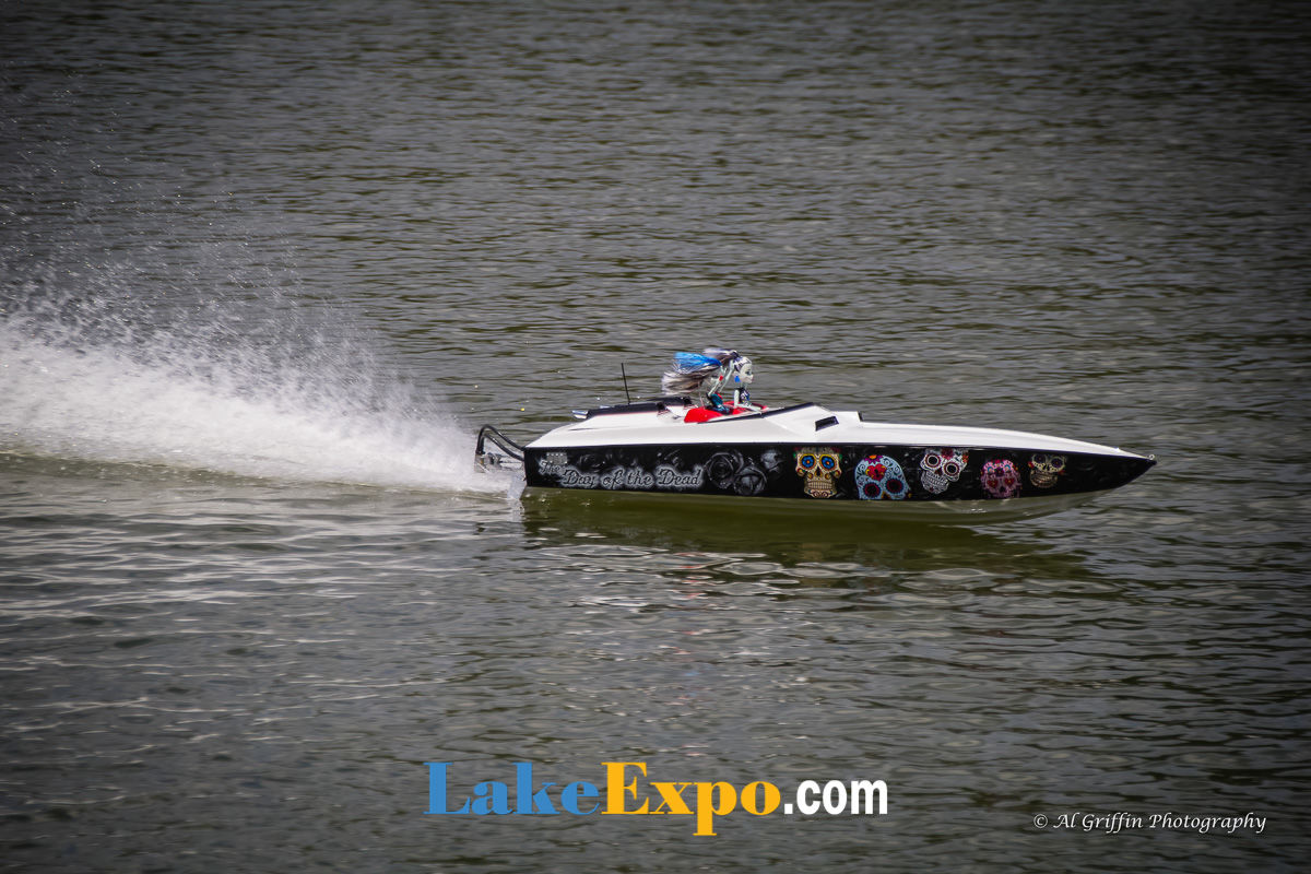 fastest rc boat out of box