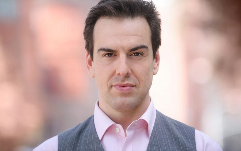 Graves-AuthorPhoto.jpg