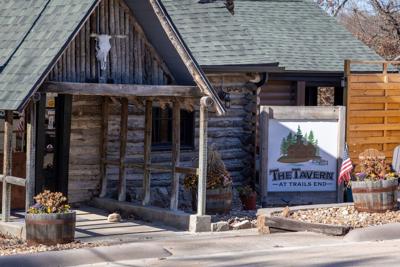 The Tavern At Trail’s End! Rustic Vibes, Brilliant Food At This Unique Lake Of The Ozarks Restaurant