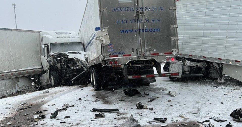 Mayhem On Missouri Highways As Snow Storm Strands Motorists, Causes Crashes