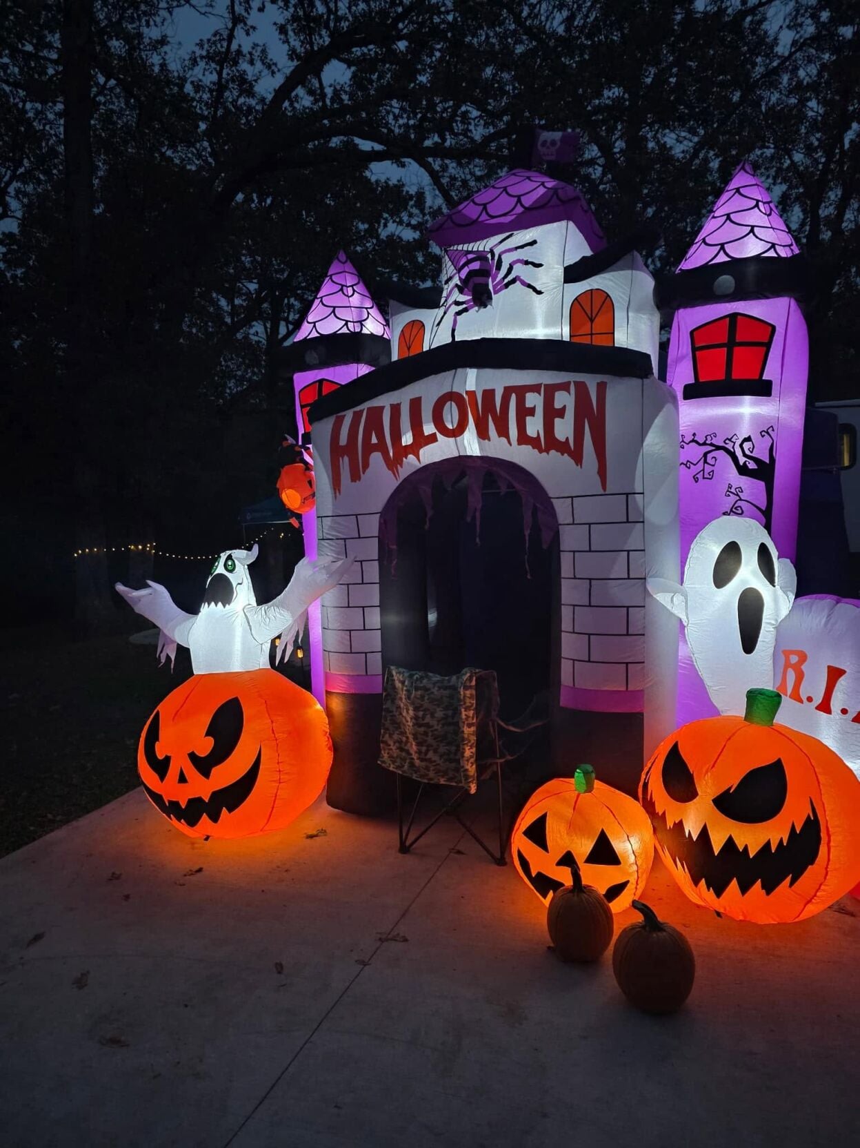 Halloween Knob Noster 2025.jpg