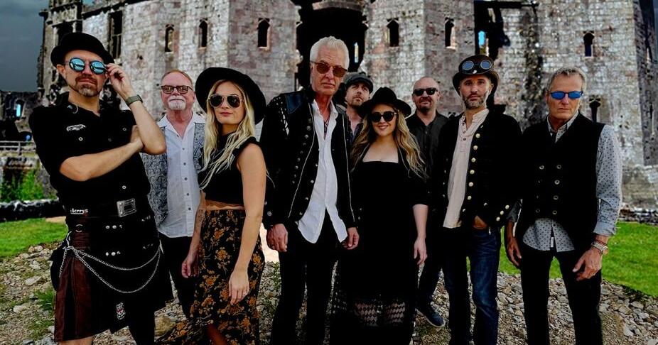 The Encore - Live Music by The i-Berrys