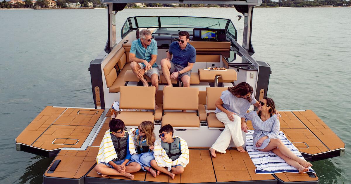 Aviara! Break Away Saturday For The MarineMax Showcase Event - Vimarsana News
