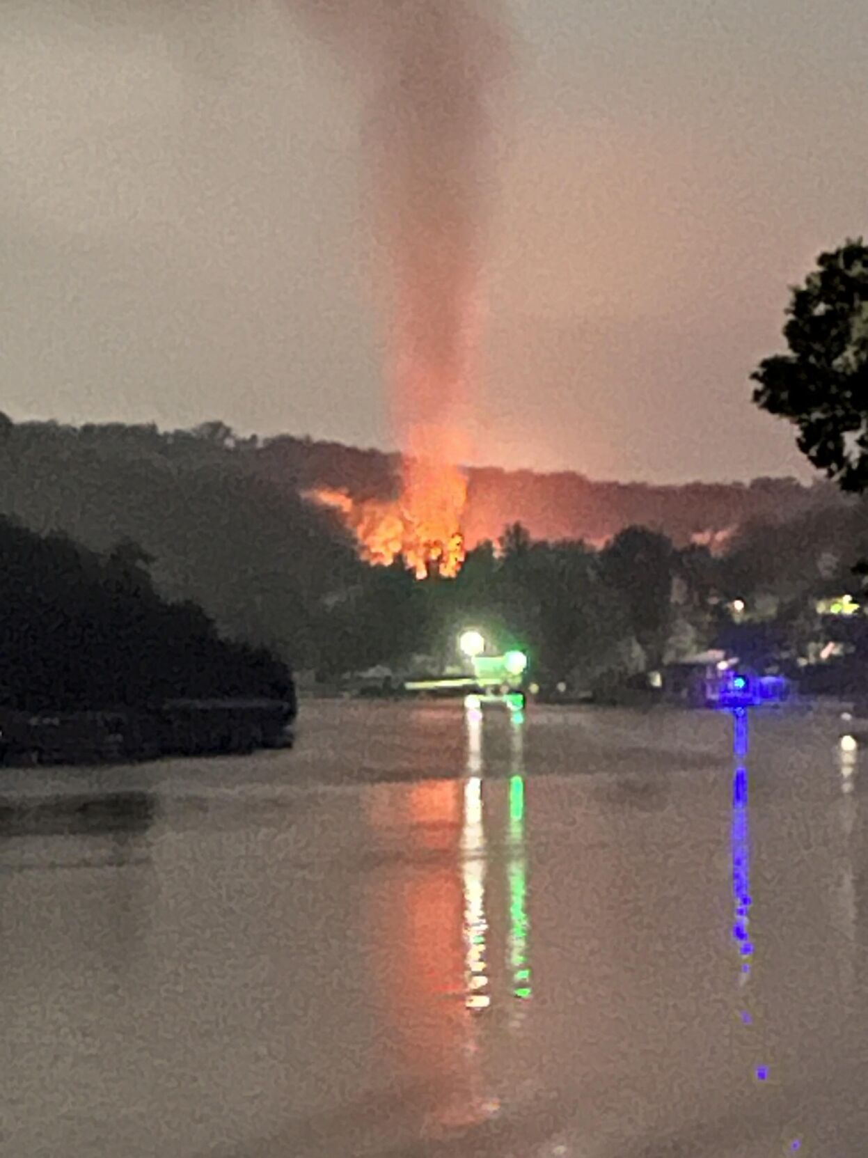Fire Destroys Lake Of The Ozarks Home At 49 Mile Marker Lake of the