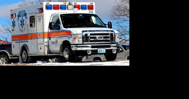 90-Year-Old Crashes Into Tree On Route H - Vimarsana News