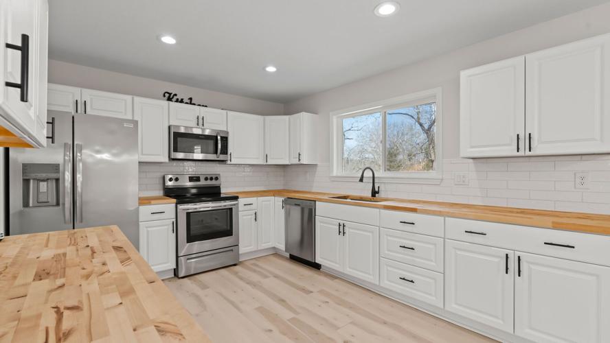 31851 Georgia Road - kitchen.JPG