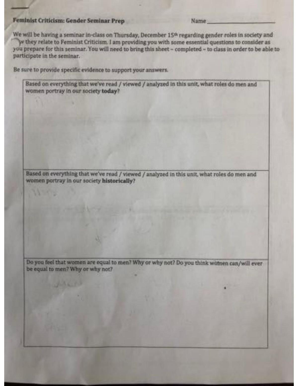 Fem Crit_sm.pdf