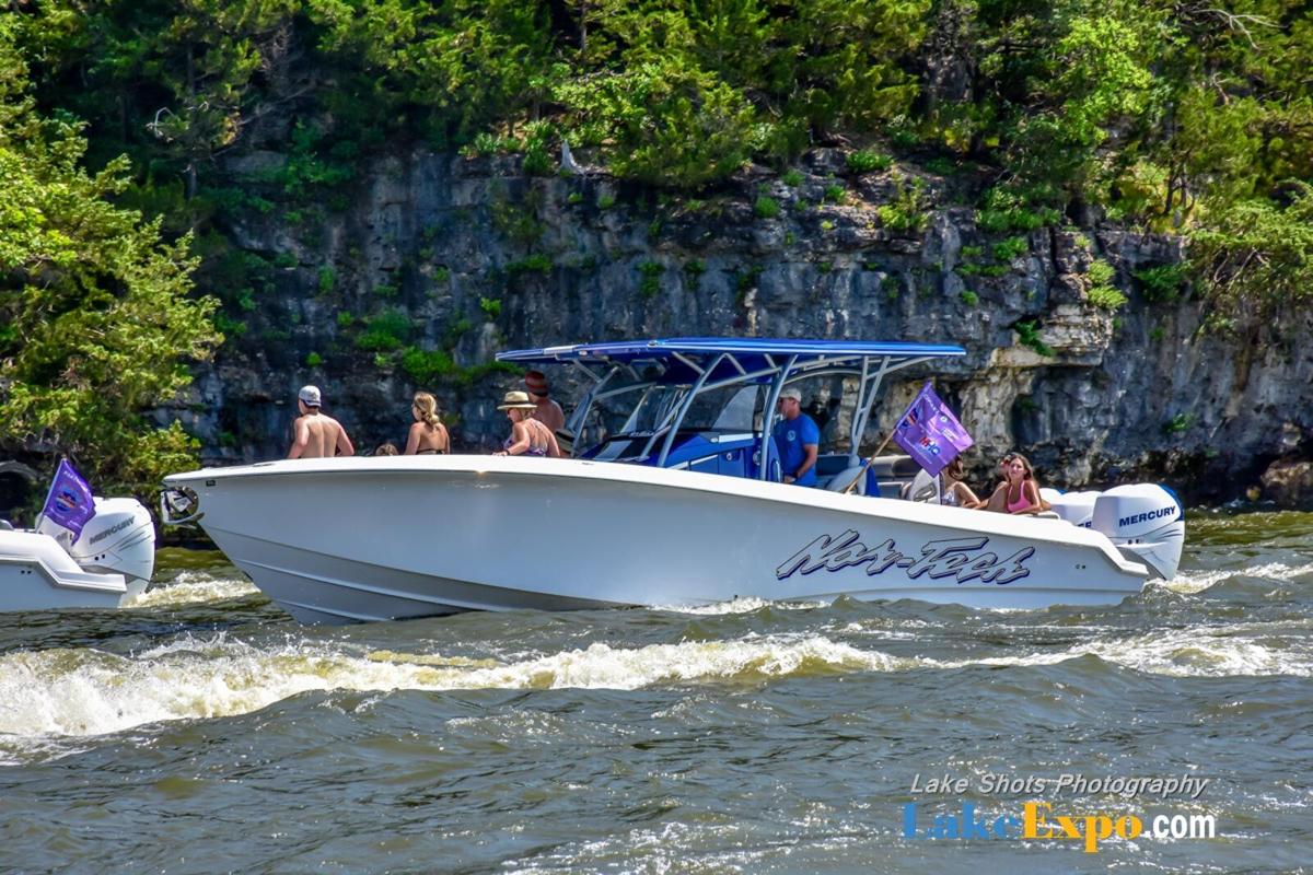 PHOTOS Lake Of The Ozarks Boat Parade! [Cruisers & Yachts] Boating