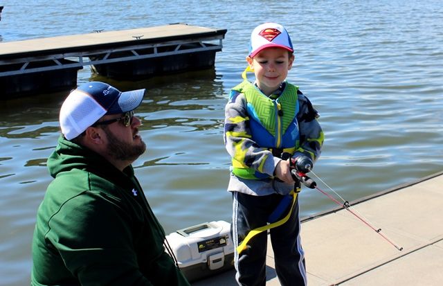 Kids fishing 10.jpg