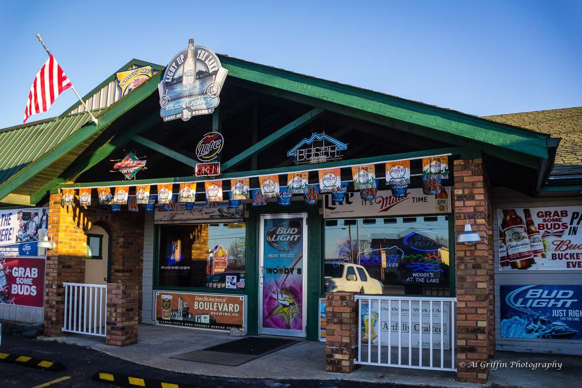 The Watering Hole For Land Lubbers Woody S Tavern Sports Bar In Osage Beach On Land Lakeexpo Com