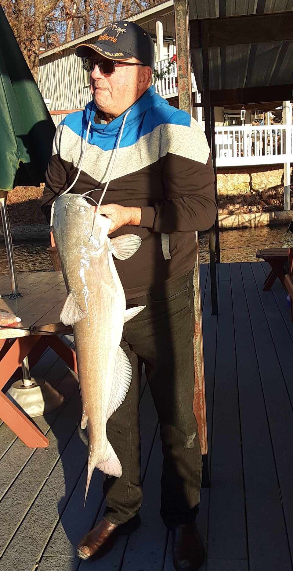 Lake Of The Ozarks Angler Reels In 60lb Blue Catfish, Fishing From