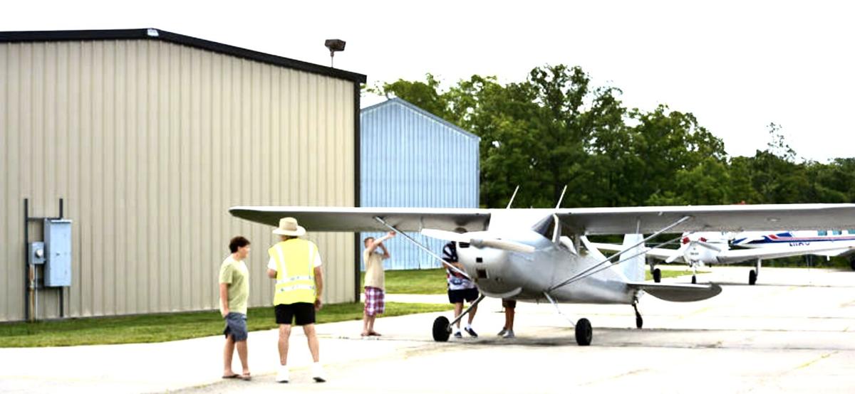 Breaking Two Killed In Plane Crash At Lake Of The Ozarks Lake Of The Ozarks News Lakeexpo Com
