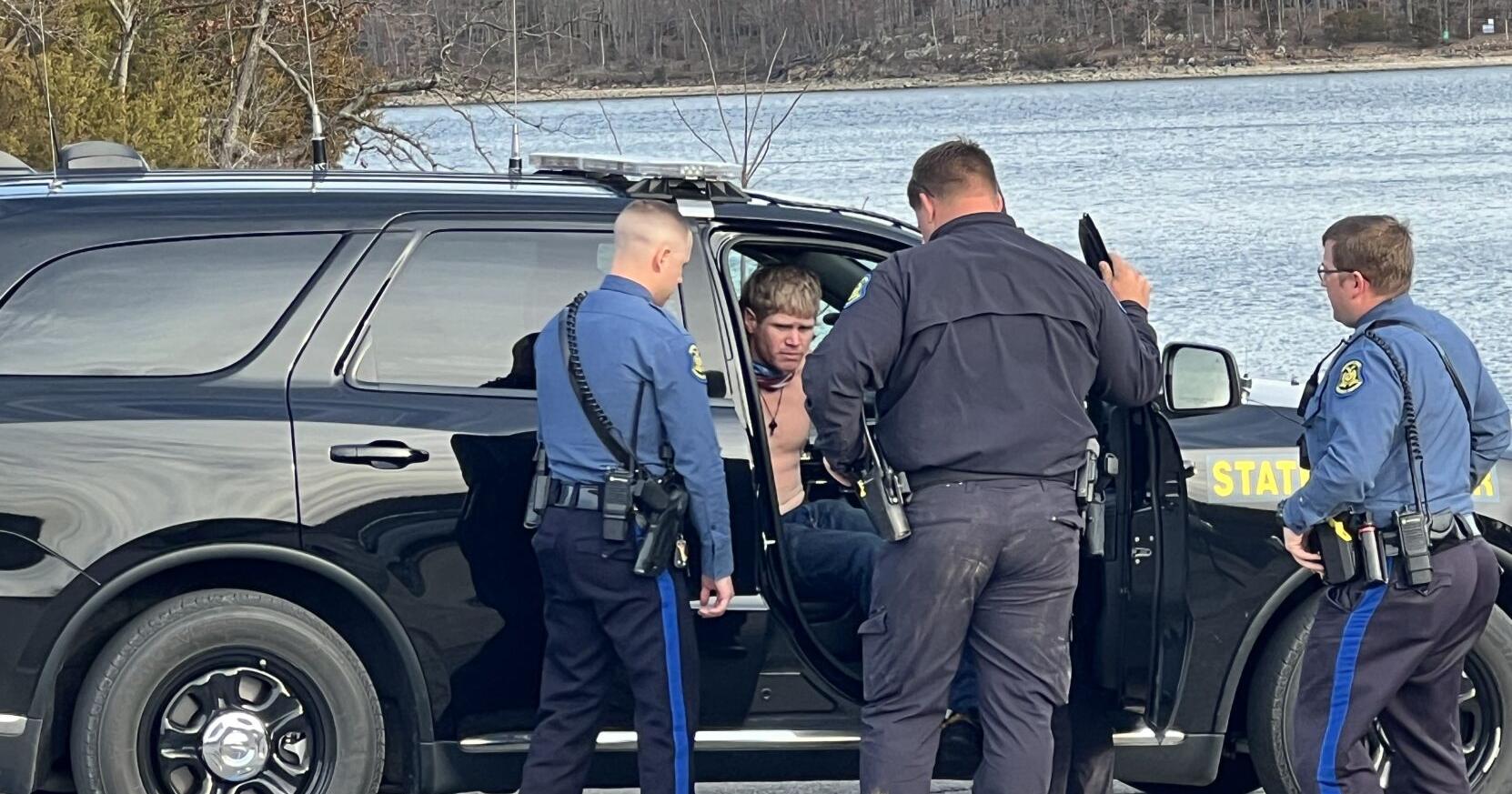 BREAKING UPDATE: High-Speed Chase Suspect Caught After Swimming From Police In Lazy Days Cove - Vimarsana News