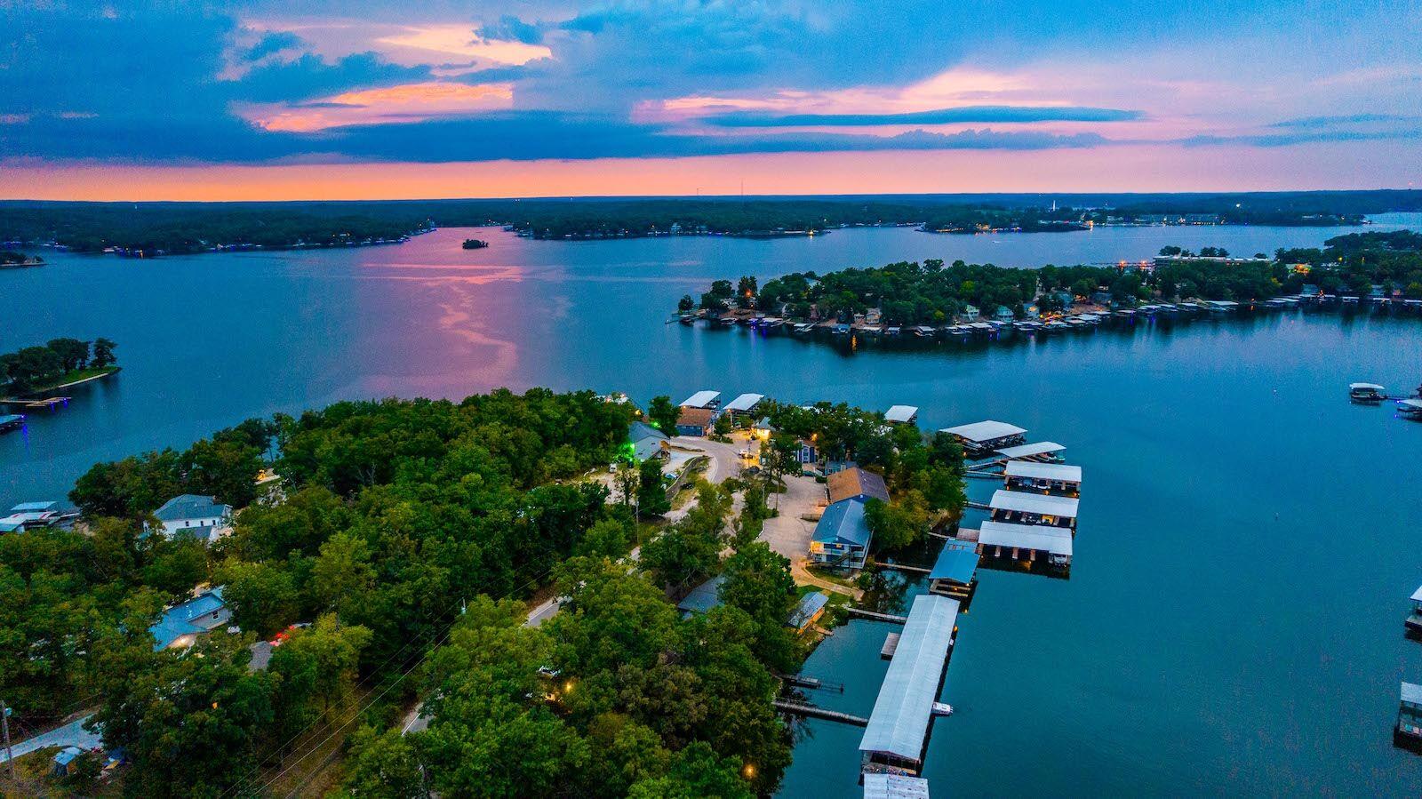 RealLife Blue Cat Lodge From Netflix’s ‘Ozark’ Alhonna Resort Is For