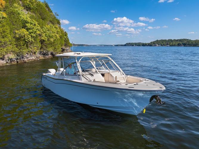 Grady White Freedom 307.jpg