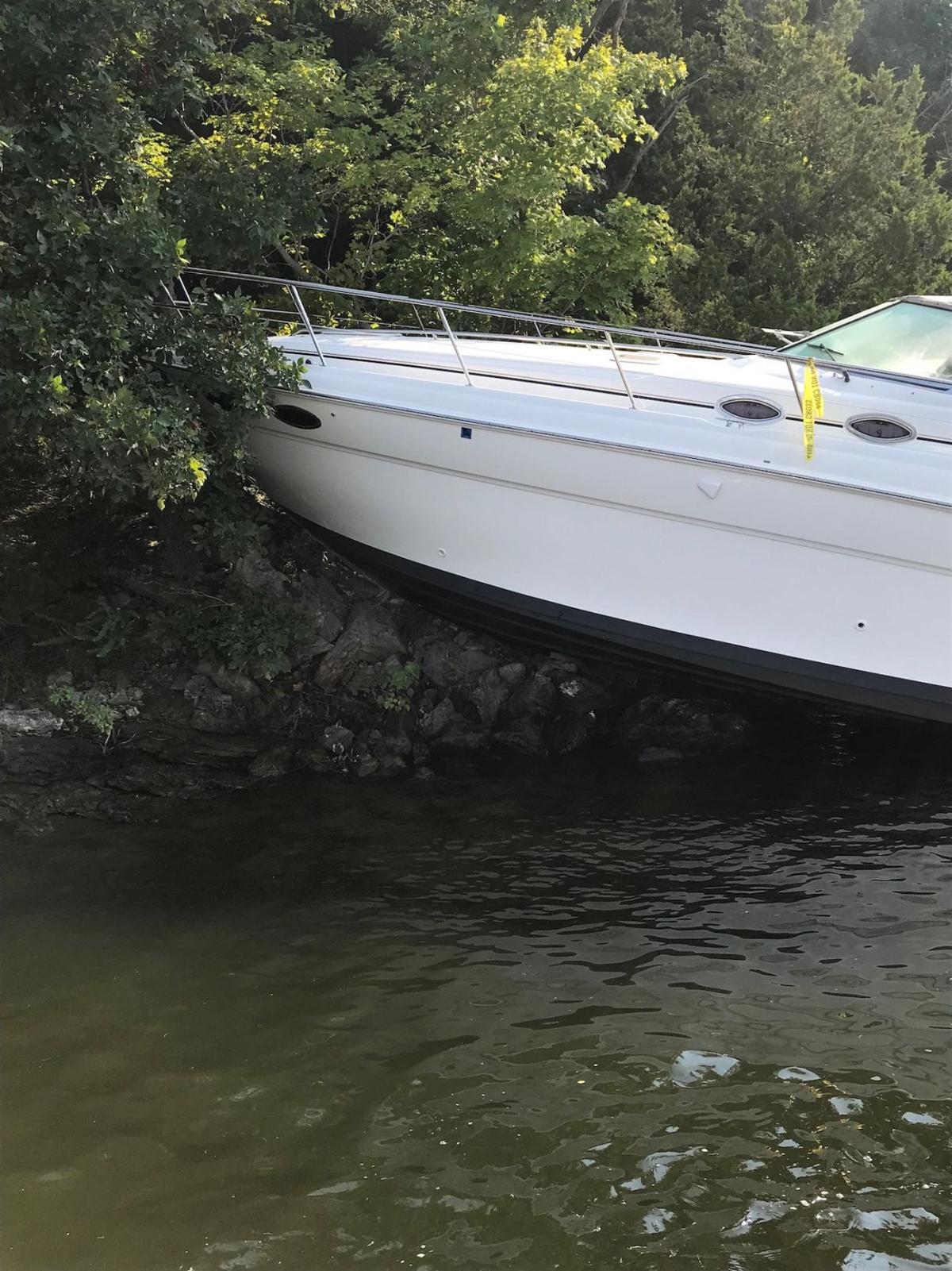 Boat Crashes Into Shoreline On Lake Of The Ozarks Woman Hospitalized Driver Arrested Boat Crashes Lakeexpo Com