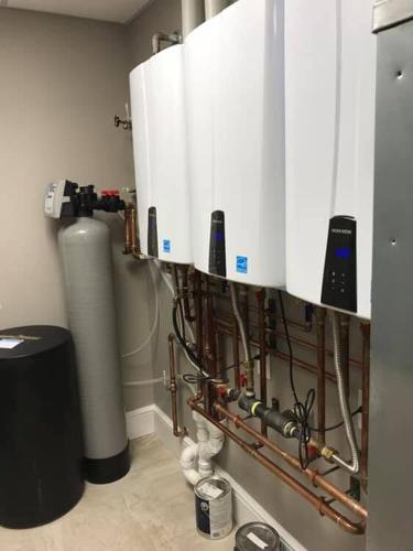 Mid - Mo tankless water heater.jpg
