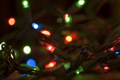 Here's Where To See Holiday Lights at The Lake!