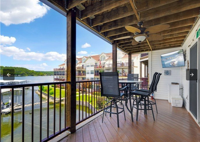686 Clearwater Drive 2D