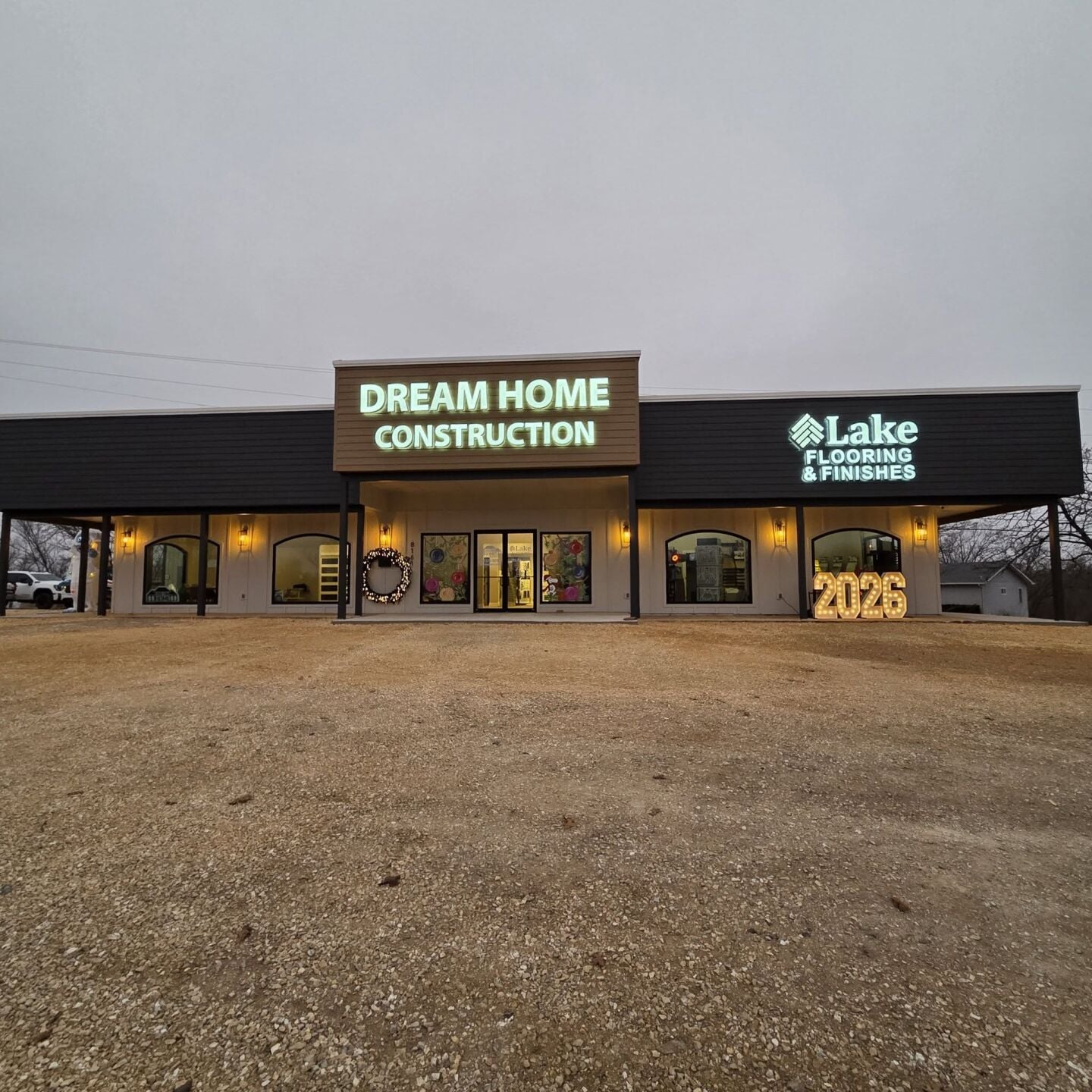 https://www.lakeexpo.com/advertorial/dream-home-construction-has-become-one-of-the-lakes-most-reputable-builders-here-s-how/article_32c2e606-3889-4fa6-85db-ebfb925760ba.html