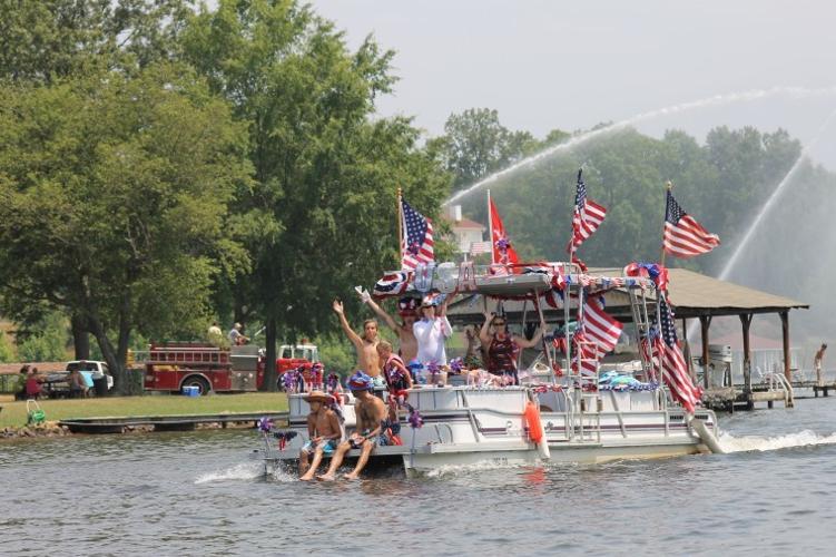 28th Annual Lake Gaston Boat Parade Gallery
