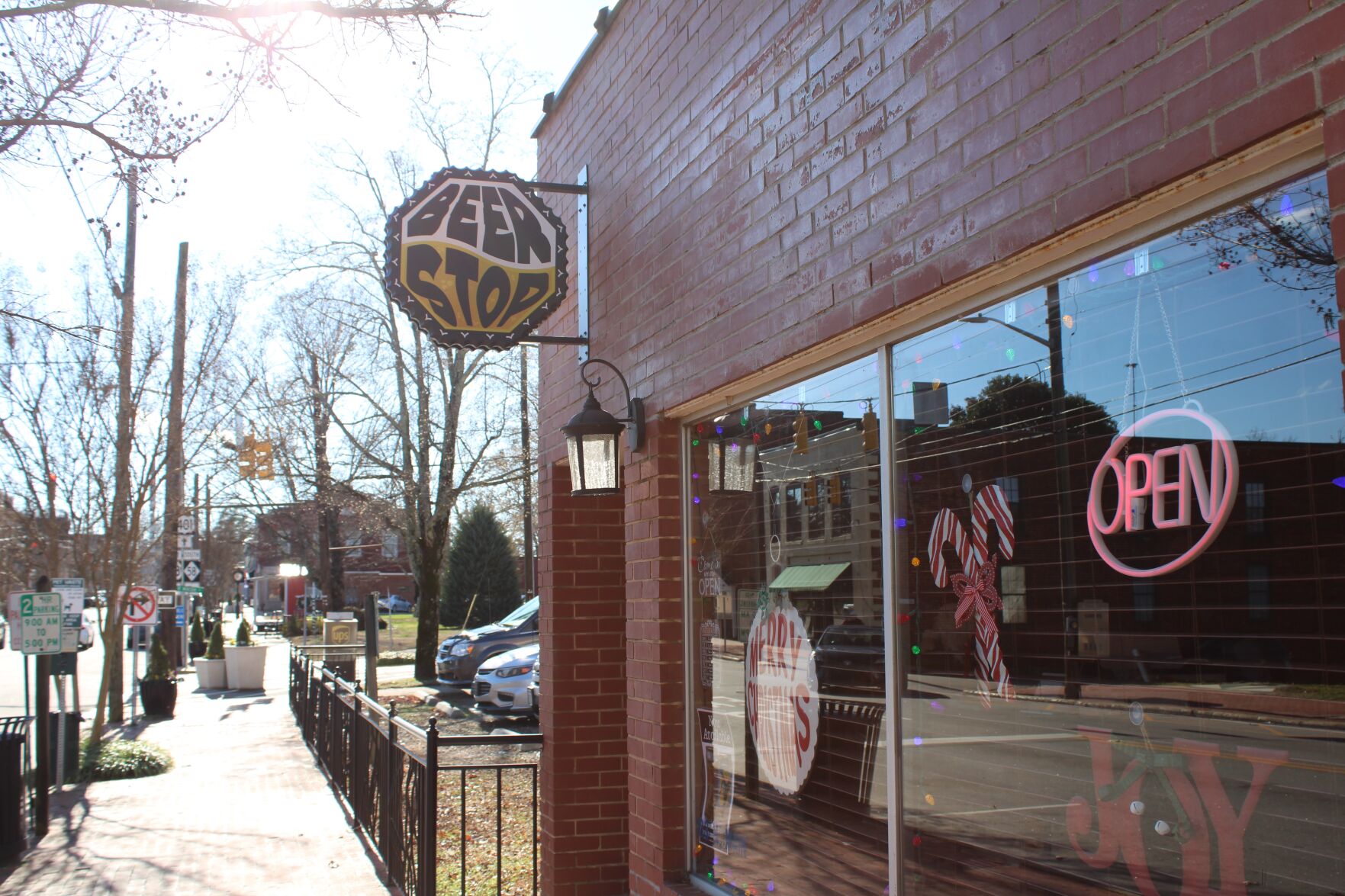 Beer Stop Sells Craft Beer To Warrenton Area | News | Lakegastongazette ...