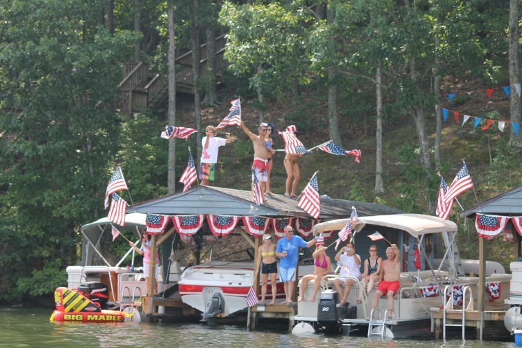 28th Annual Lake Gaston Boat Parade Gallery lakegastongazette