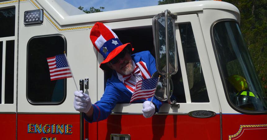 Hot temperatures do not deter Littleton's Patriotic Parade