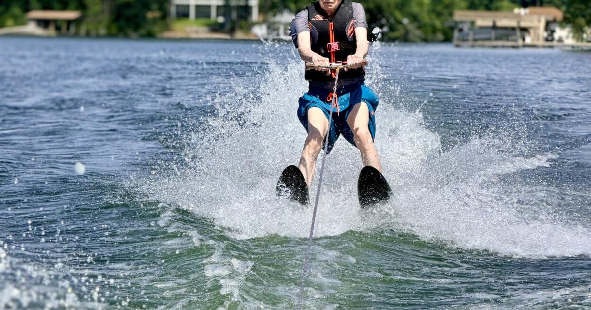 Peace visits from England to waterski on Lake Gaston