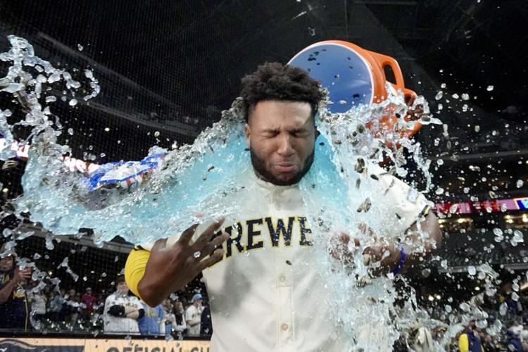 Blue Jays Brewers Baseball