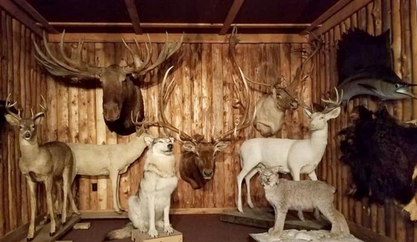 Gooch's A-One Bar & Grill