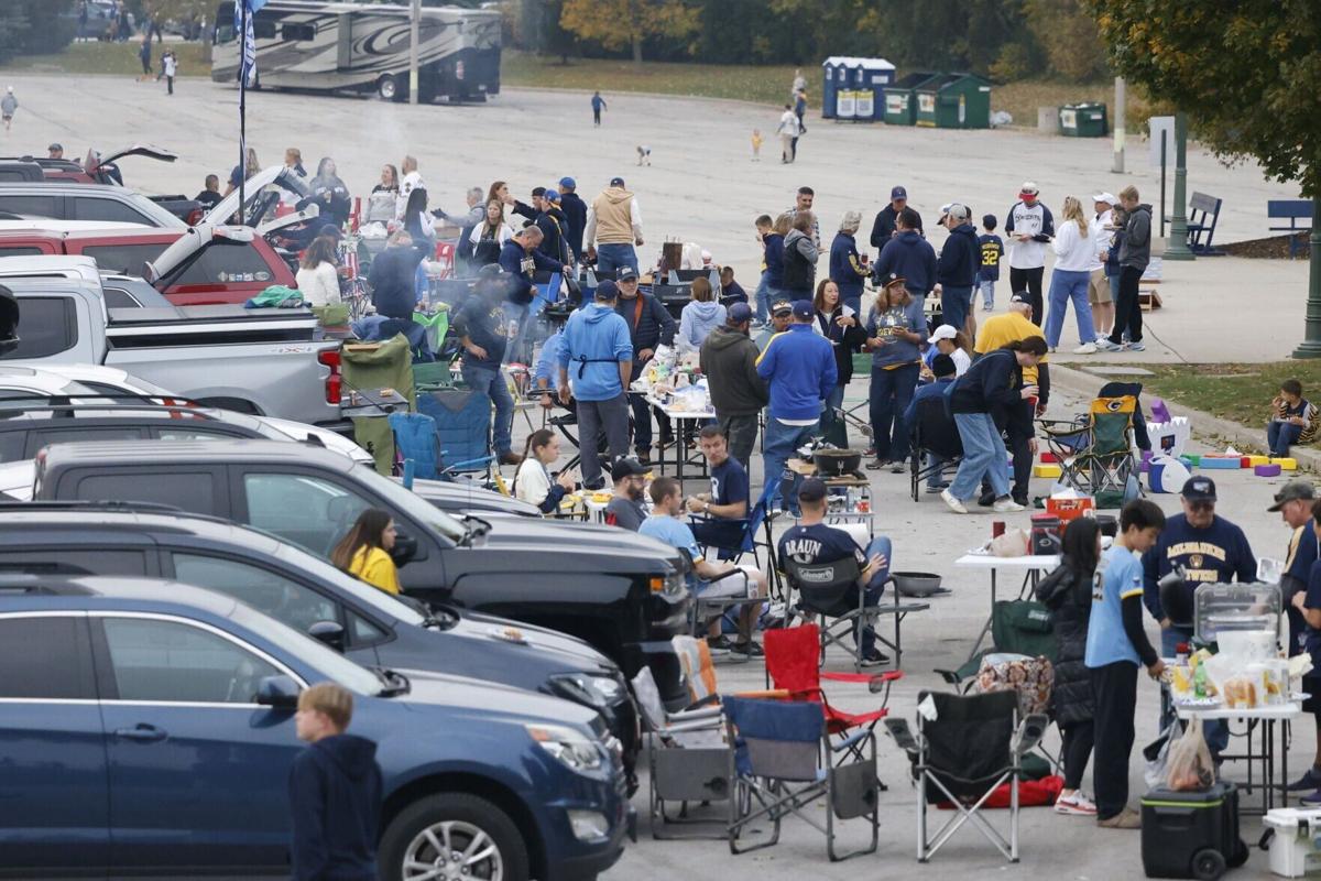 Brewers fans