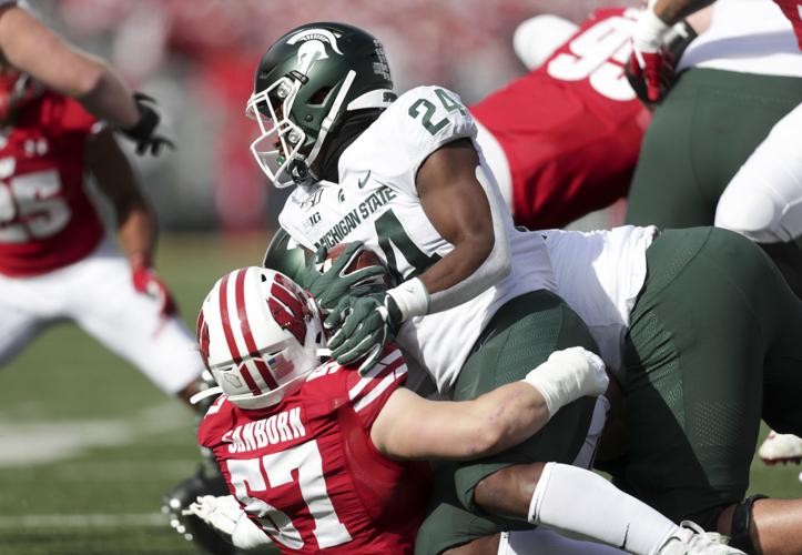 Badgers 38, Spartans 0