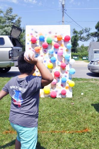Kids game at 2019 Pell Lake Lake Fest