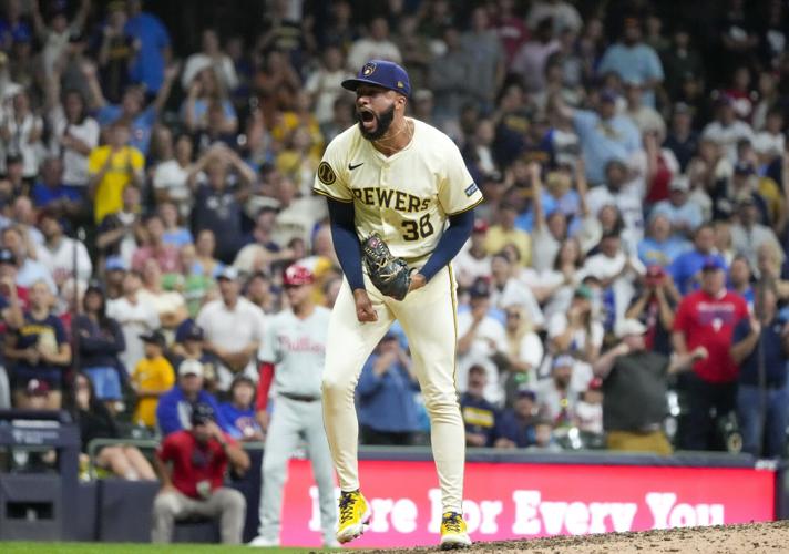 Phillies Brewers Baseball