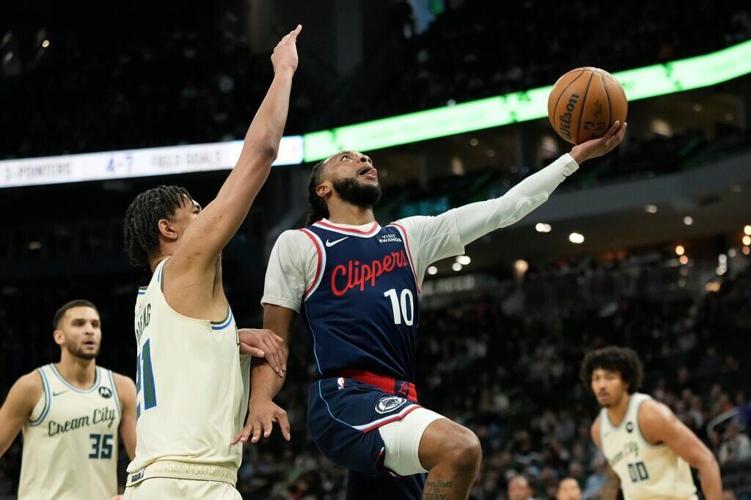 Clippers Bucks Basketball