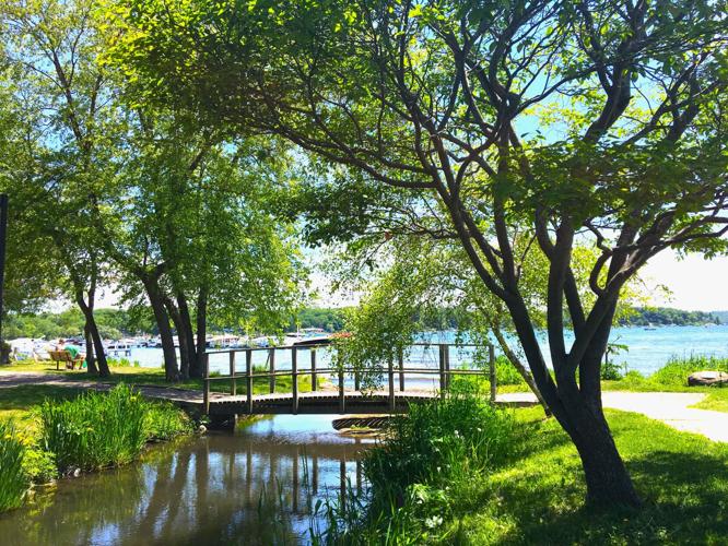 Geneva Lake and Southwick Creek at Williams Bay