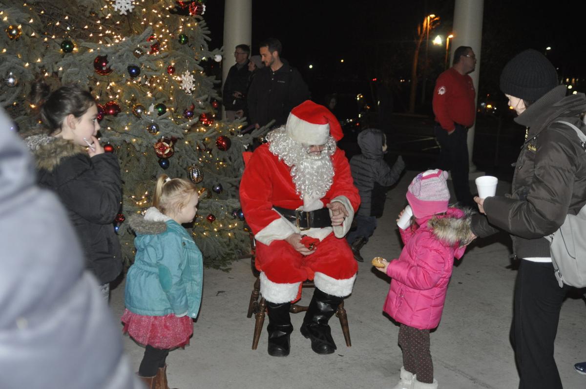 Flat Iron Park tree lighting 2017