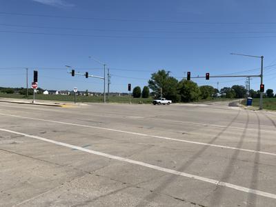 Traffic signals near the intersection of North Edwards Boulevard and Bloomfield Road are completed and operational (copy) (copy)